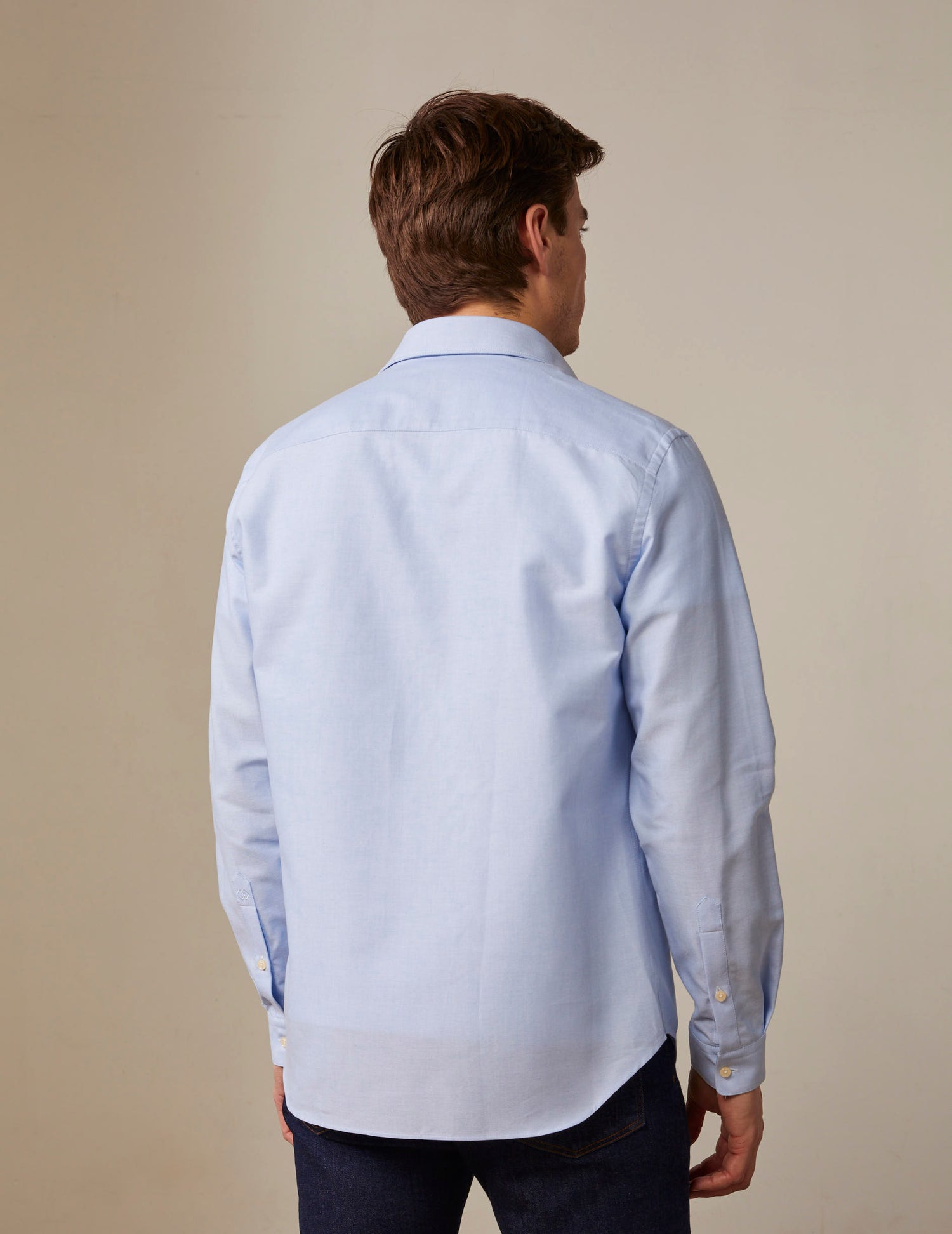 Semi-fitted blue shirt