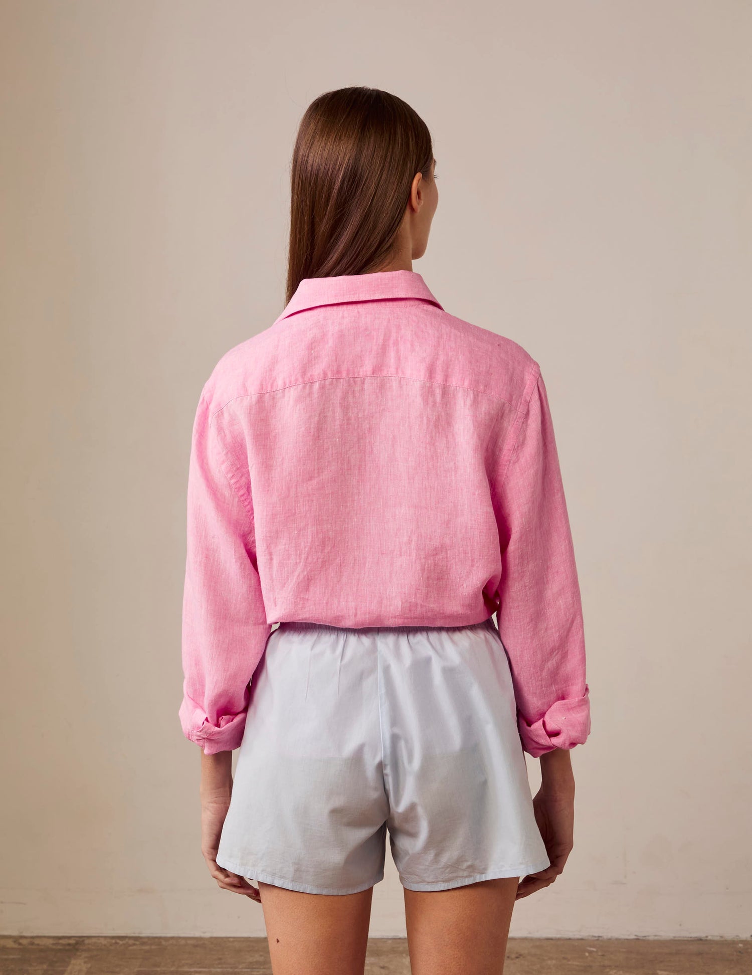 Pink unisex "je t'aime" shirt with blue embroidery - Linen - Figaret Collar#6