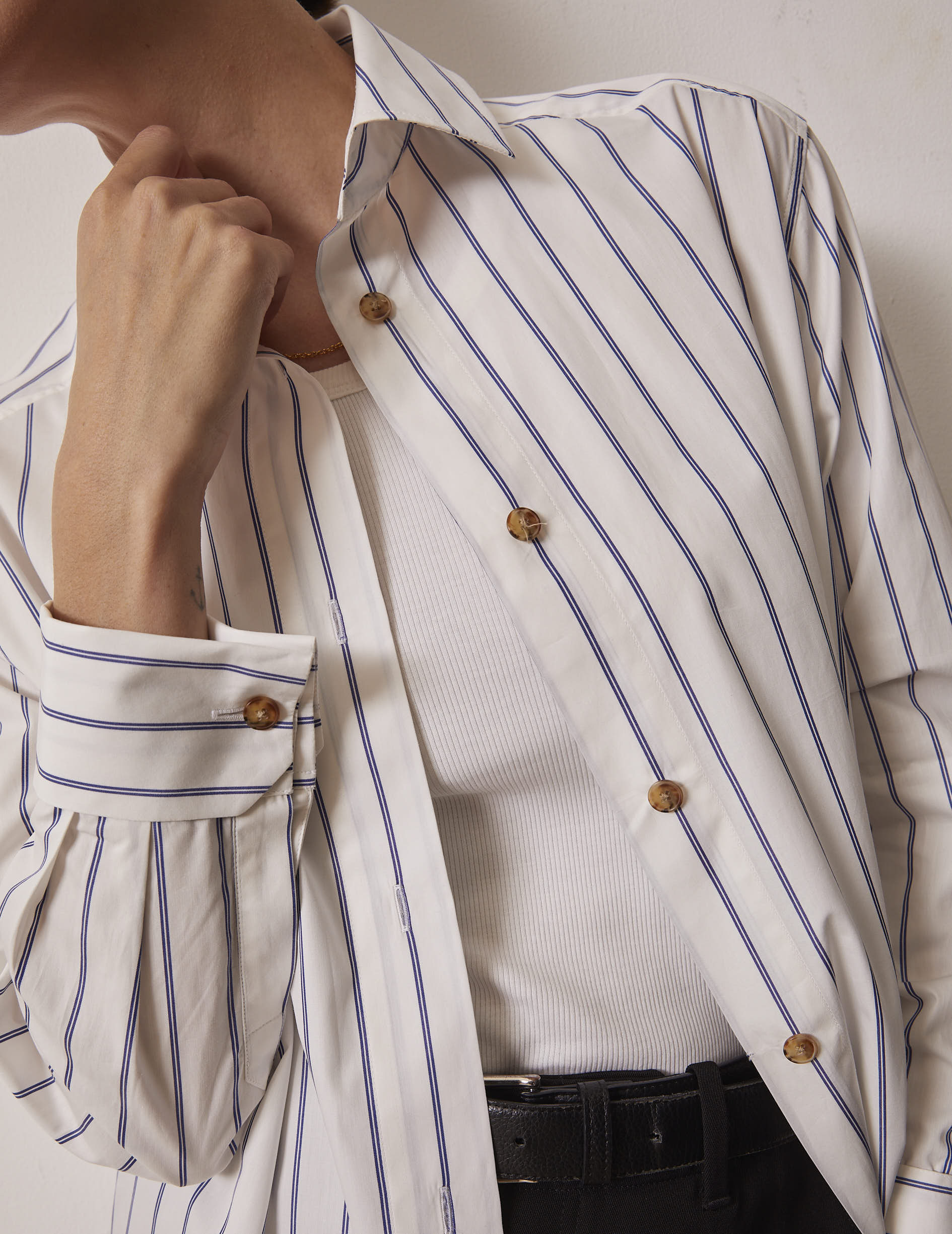 Hannah blue striped shirt - Poplin - Shirt Collar - Musketeers Cuffs