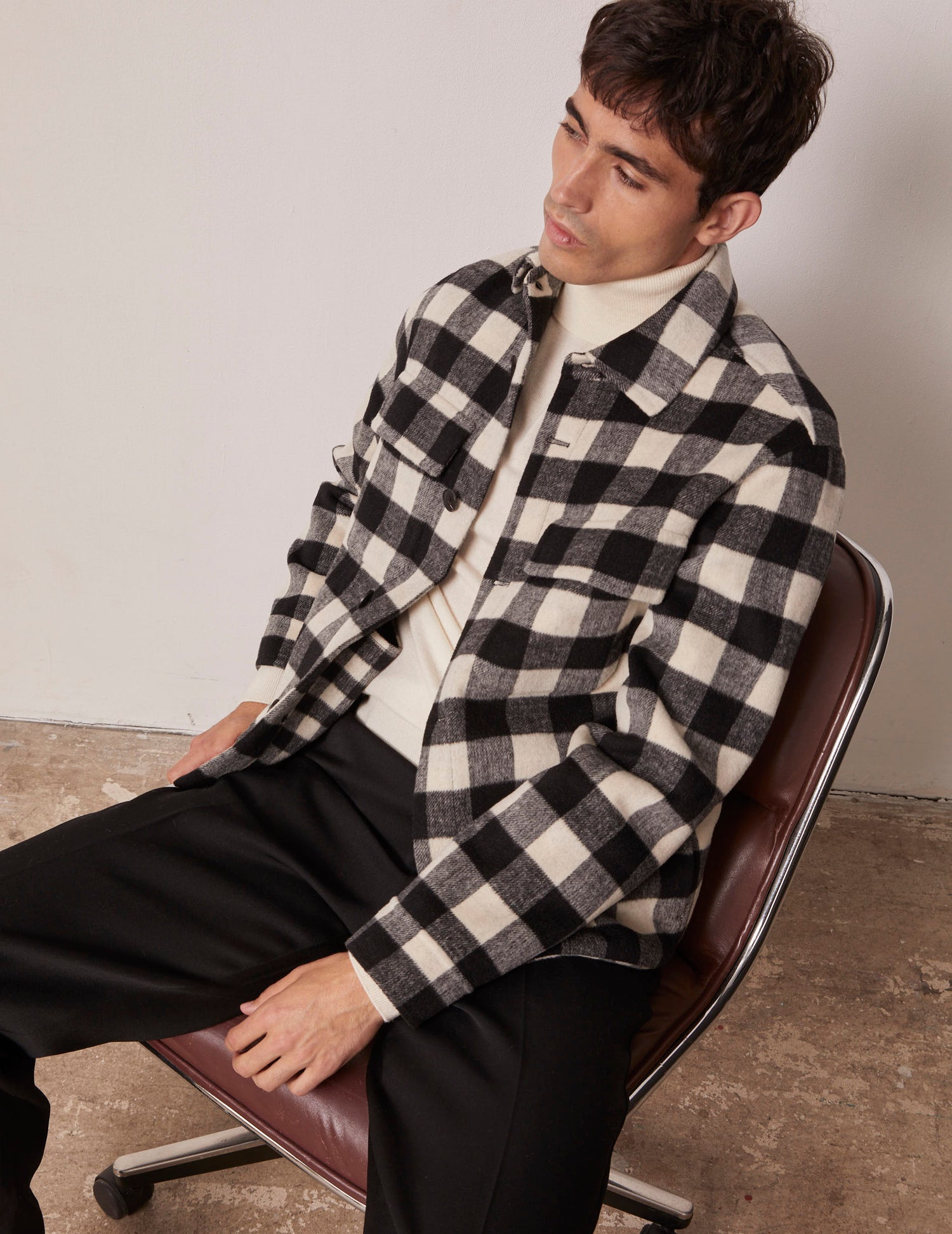 Inoa wool checked jacket in black