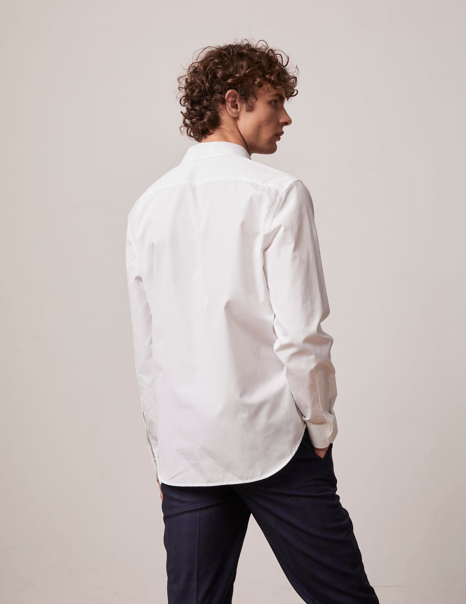 semi-fitted White hidden button placket shirt  - Poplin - Figaret Collar#4