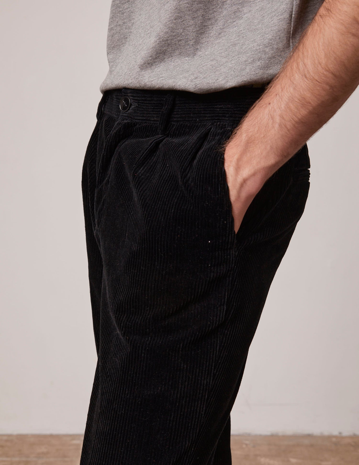 Driss black velvet chino