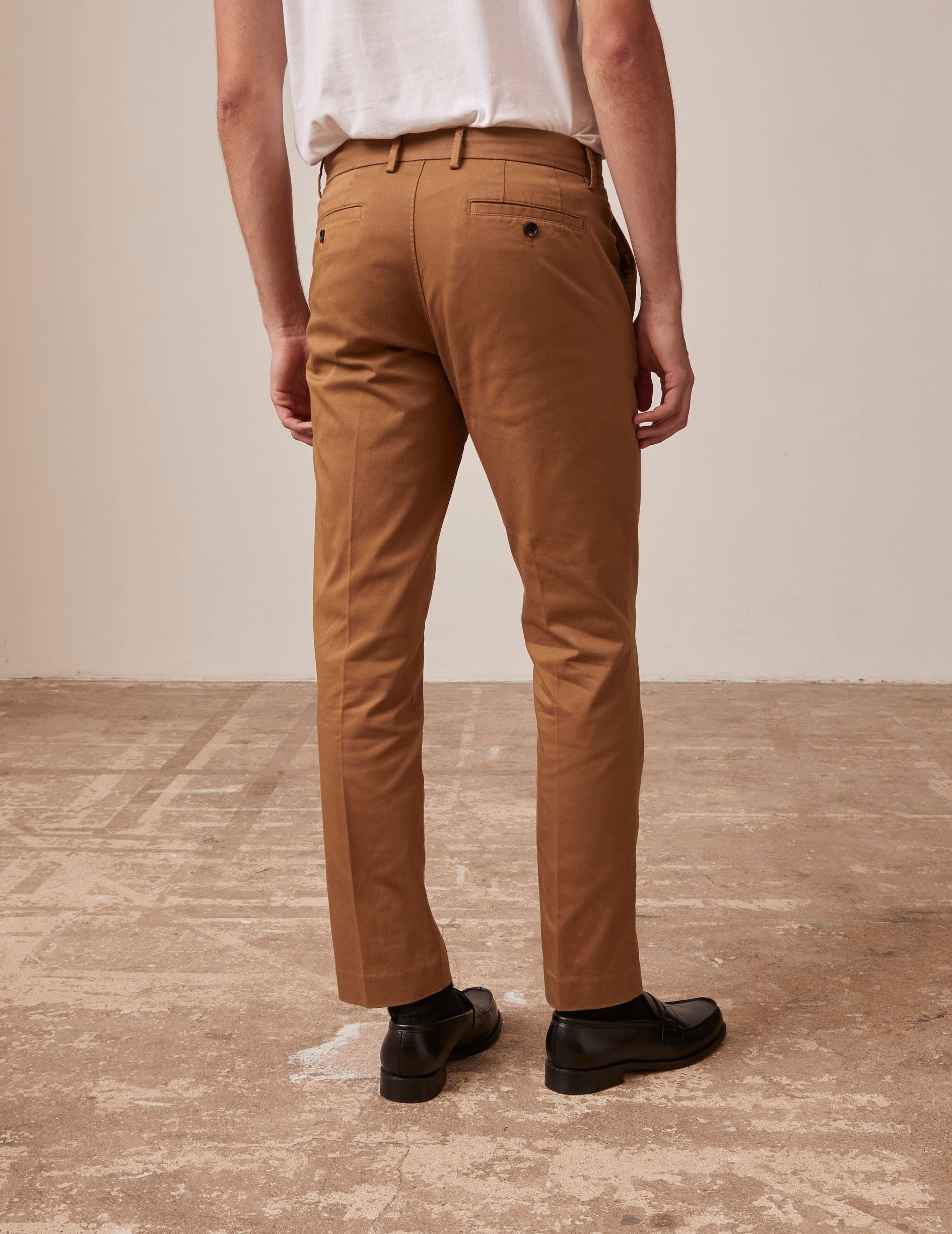 Chino Geofrey en twill camel