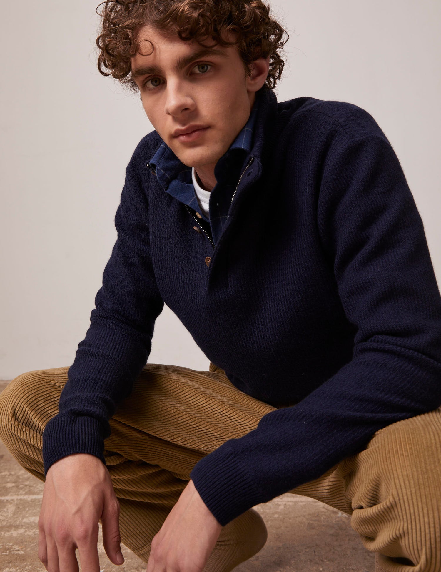 Chris sweater in navy wool 