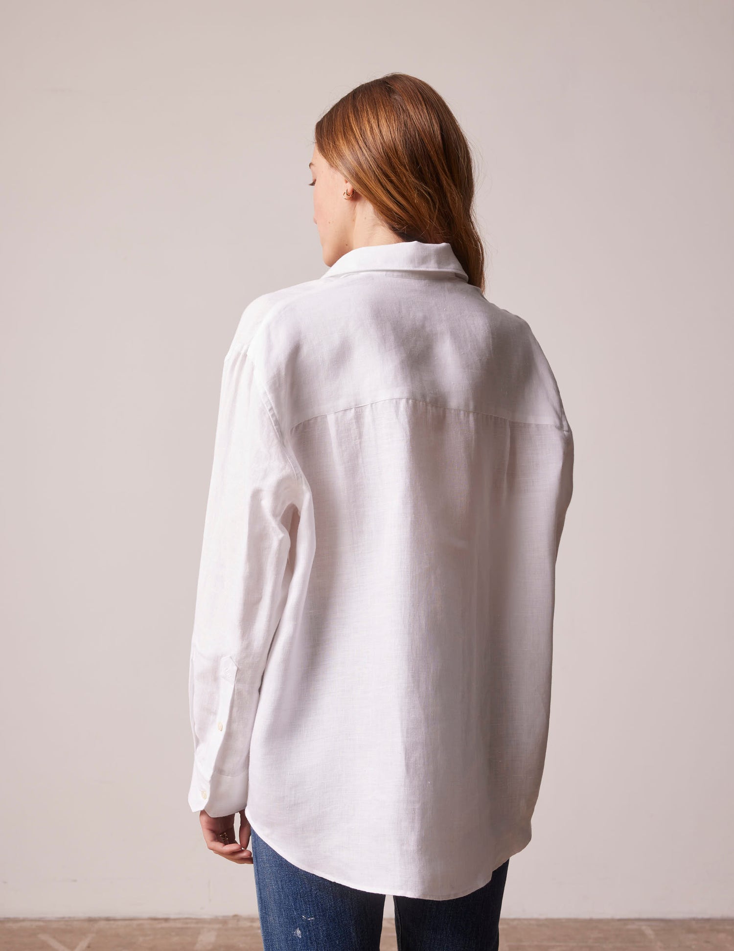 Delina oversized shirt in white linen - Linen - Shirt Collar#2