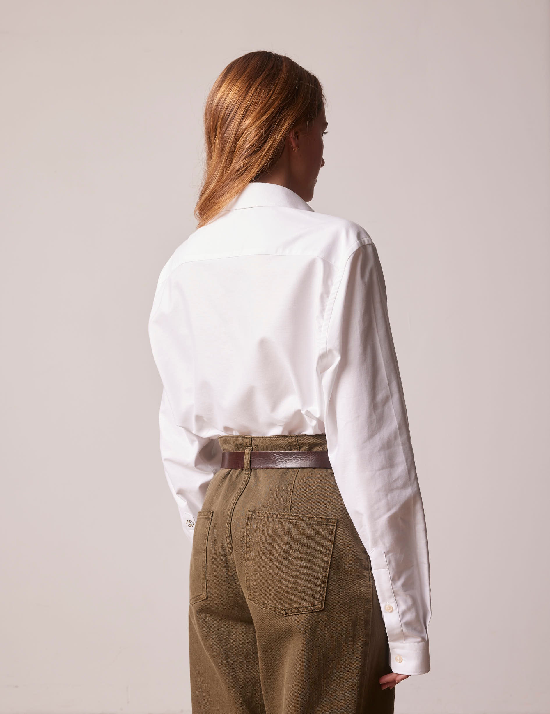 White "Je t'aime" unisex shirt with khaki embroidery - Oxford - Figaret Collar